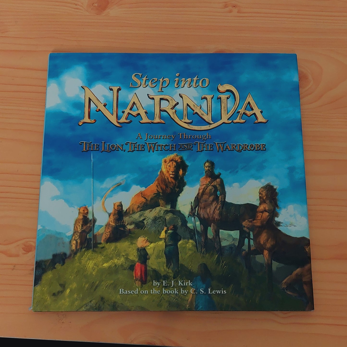 Step Into Narnia - The Lion, the Witch and the Wardrobe
