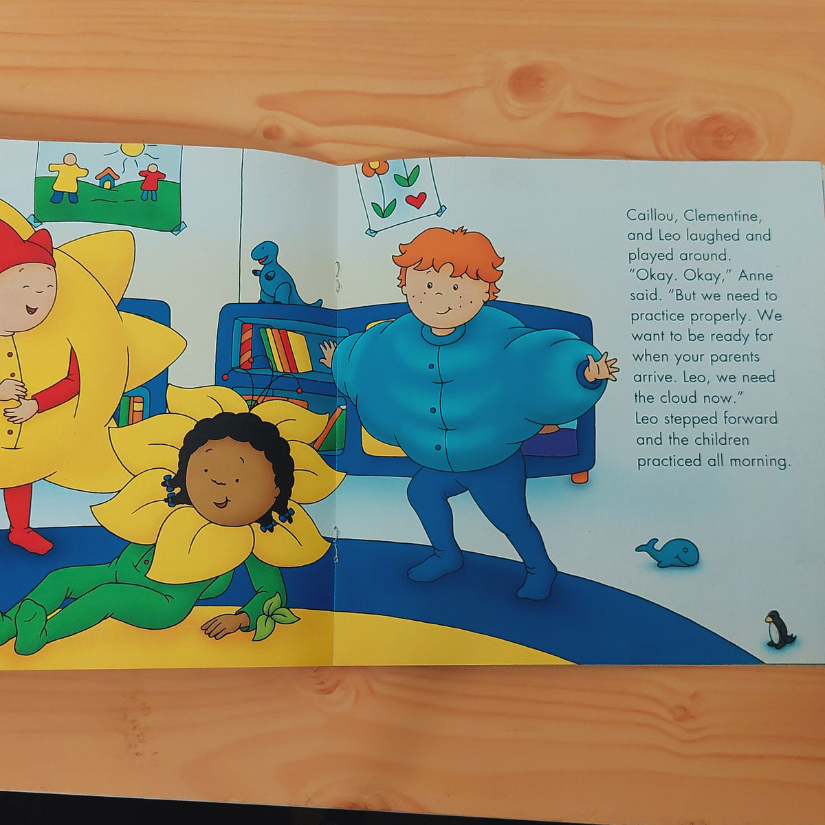 Caillou - My First Play