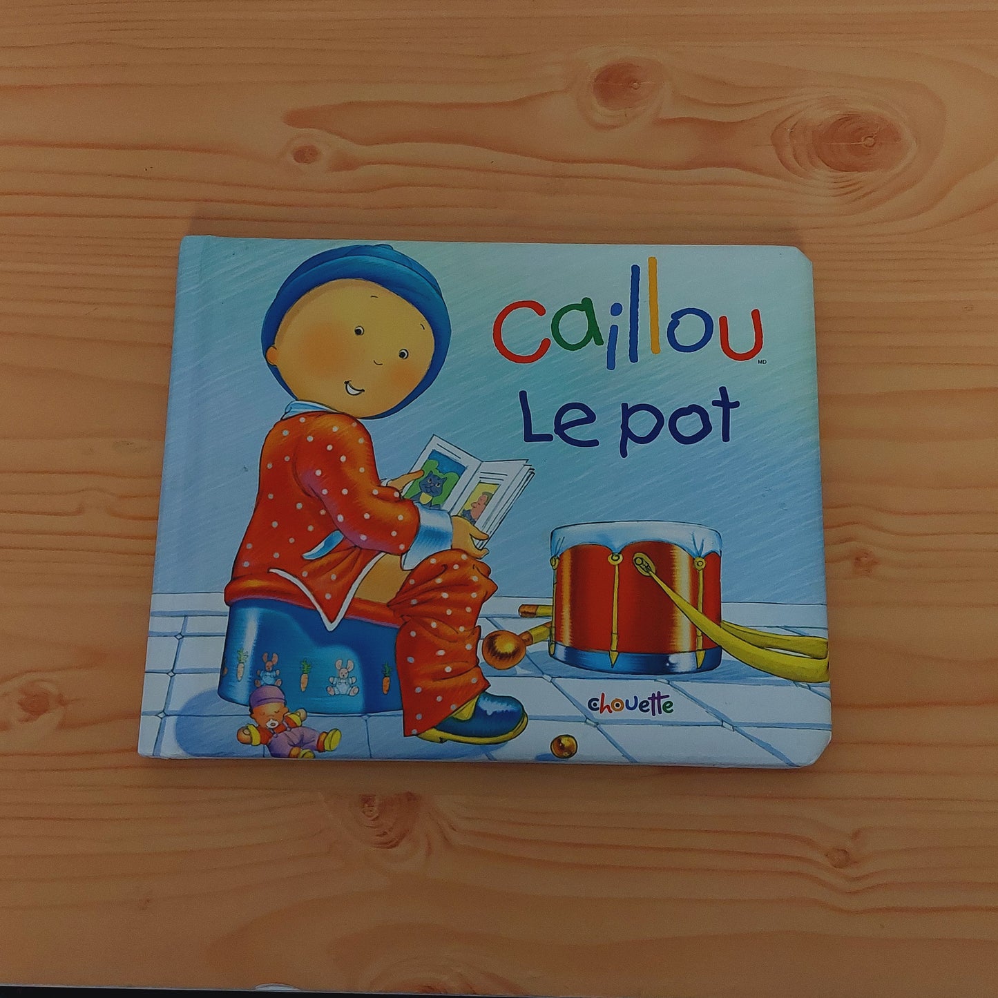 Caillou - Le pot