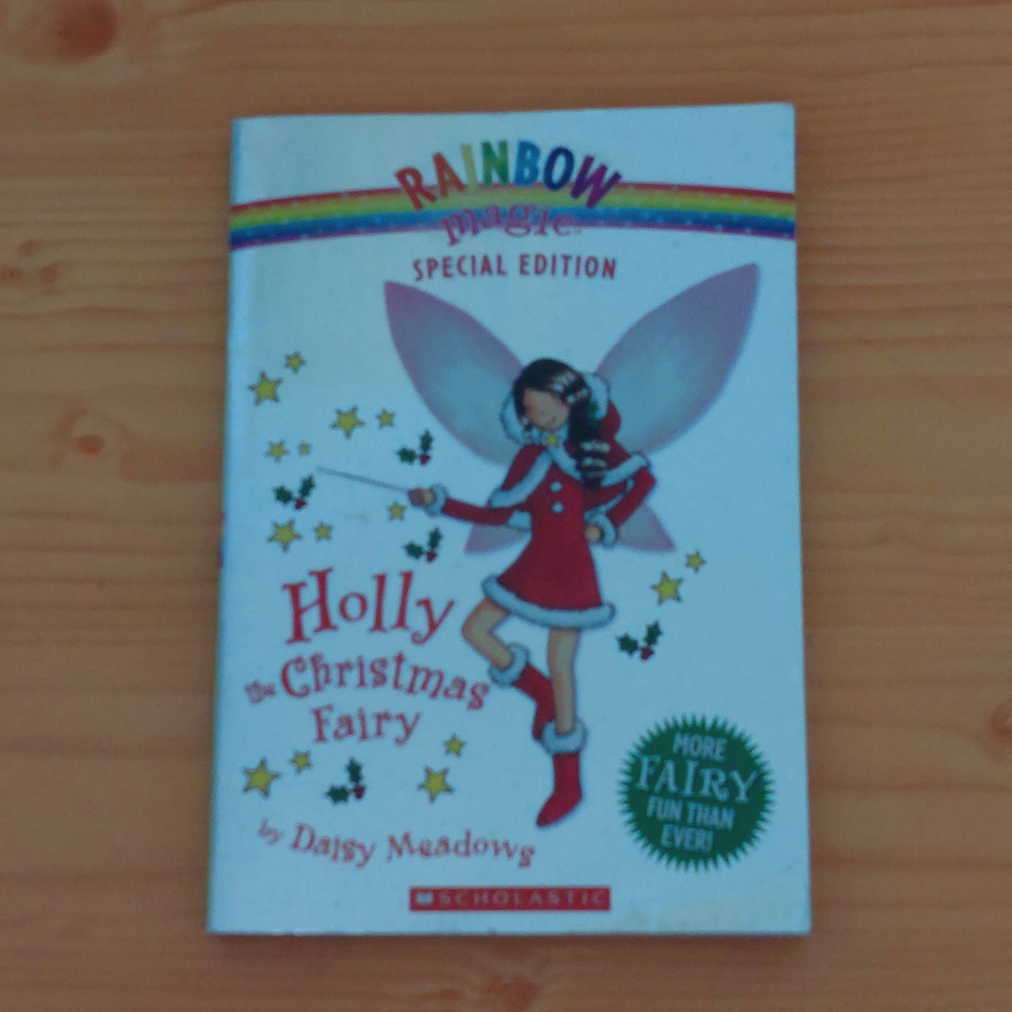 Holly the Christmas Fairy - Rainbow Magic: Special Edition