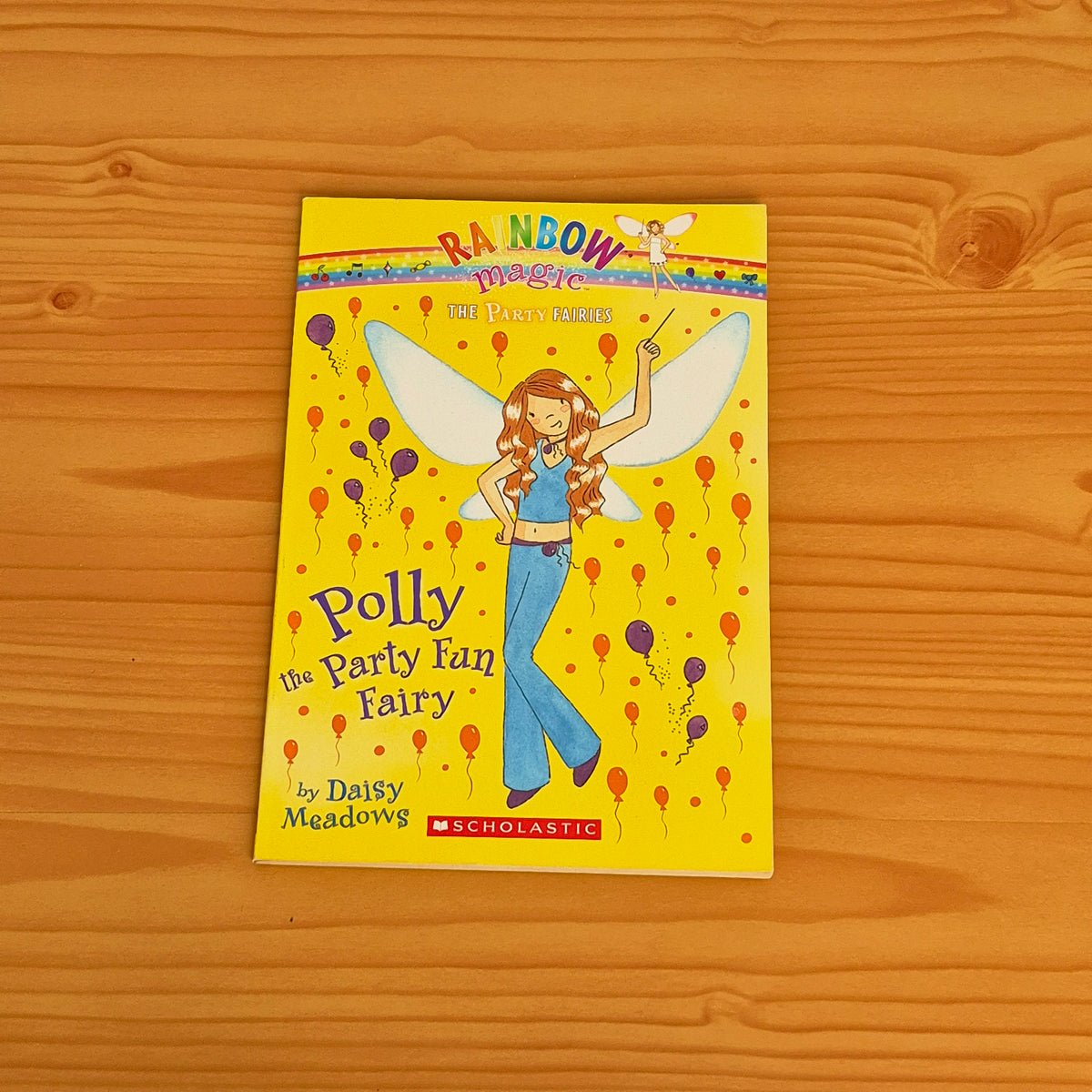 Polly the Party Fun Fairy (Rainbow Magic - The Party Fairy)