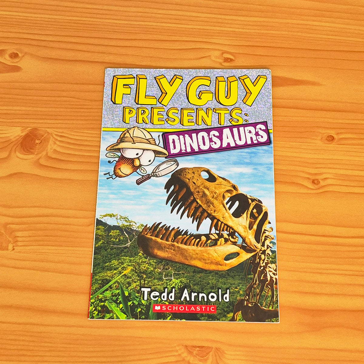 Fly Guy Presents: Dinosaurs