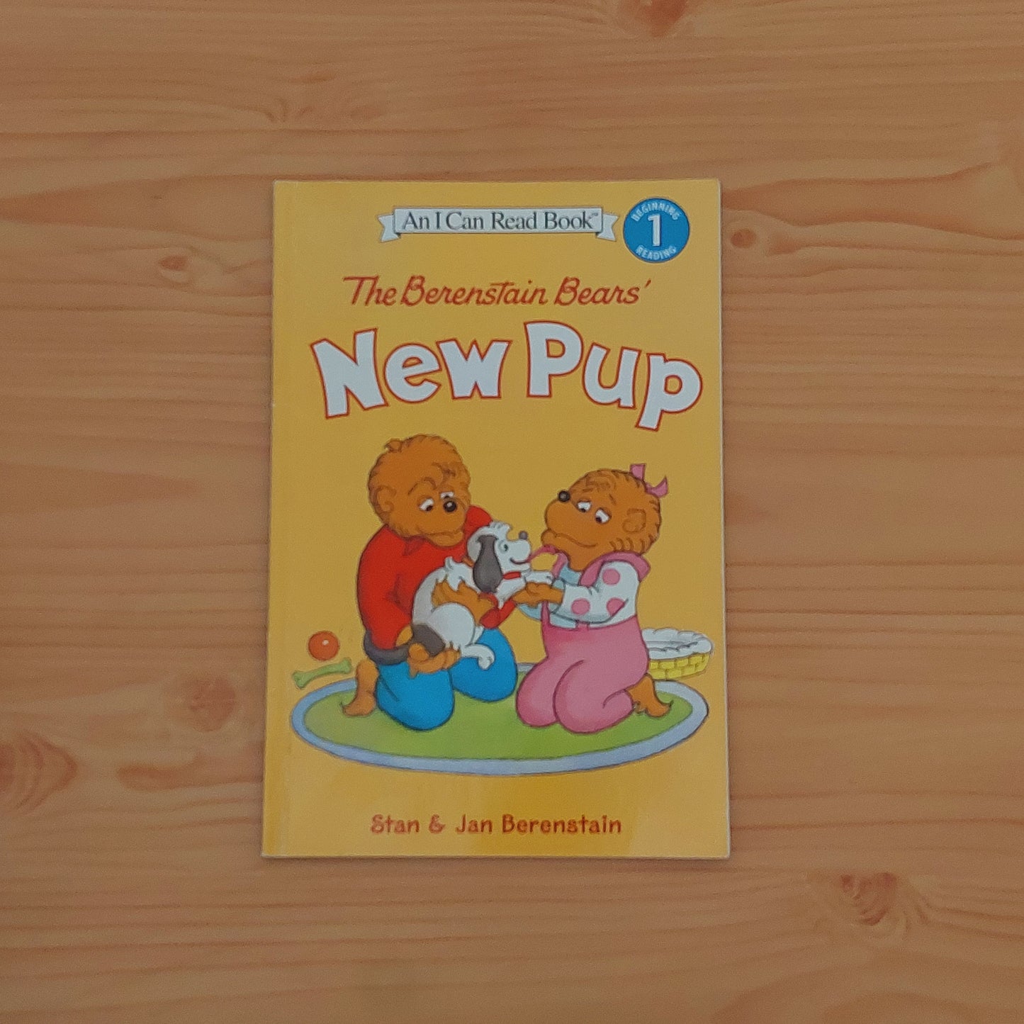 The Berenstain Bears' New Pup (I Can Read! Level 1)