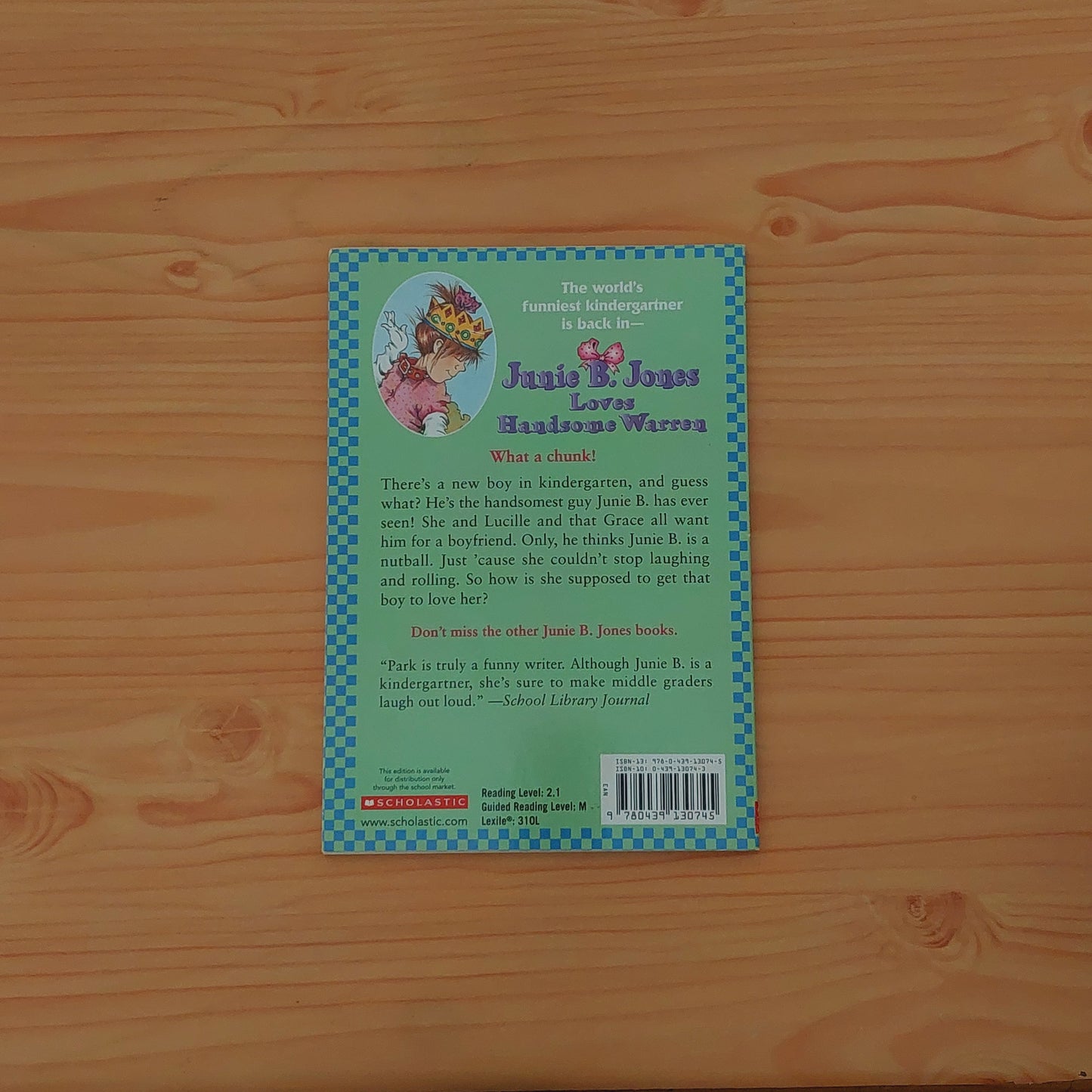 Junie B. Jones Loves Handsome Warren (Junie B. Jones #17)