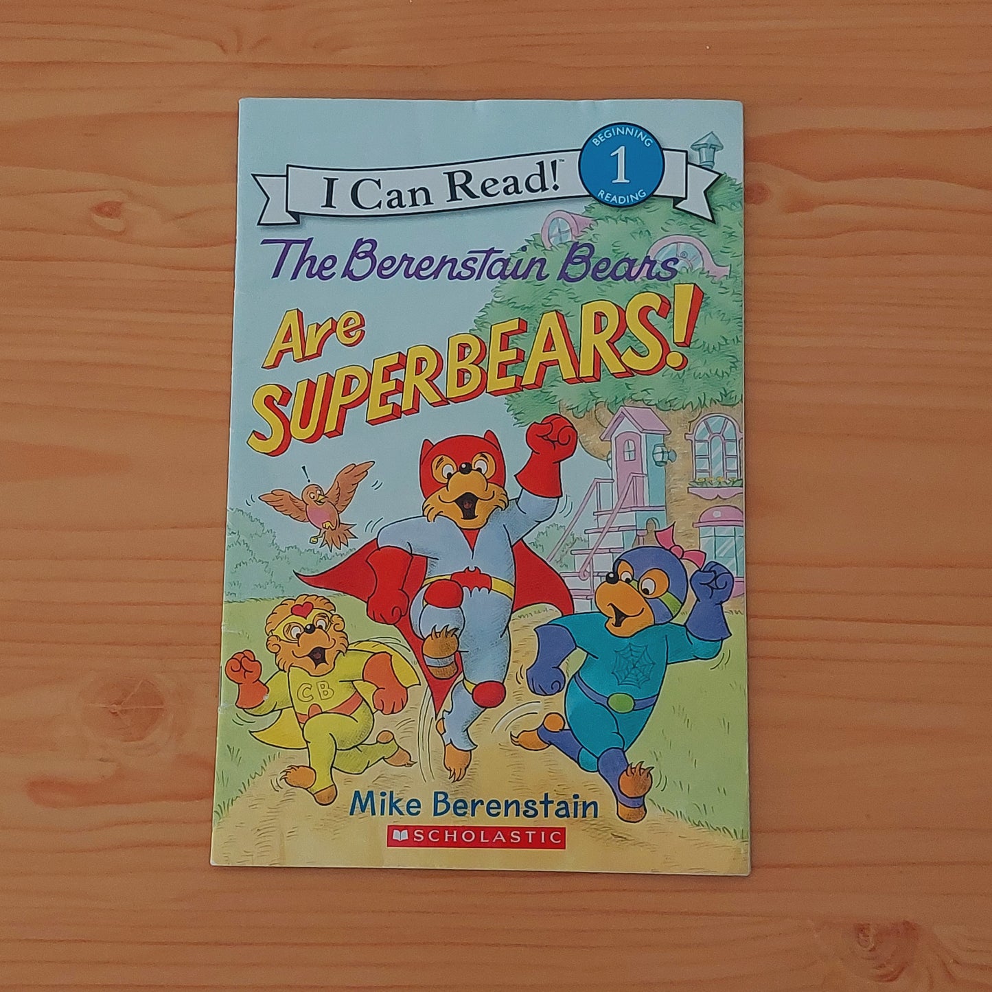 The Berenstain Bears Are Superbears! (An I Can Read Book: Level 1)