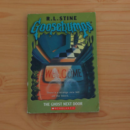 Goosebumps #10 The Ghost Next Door