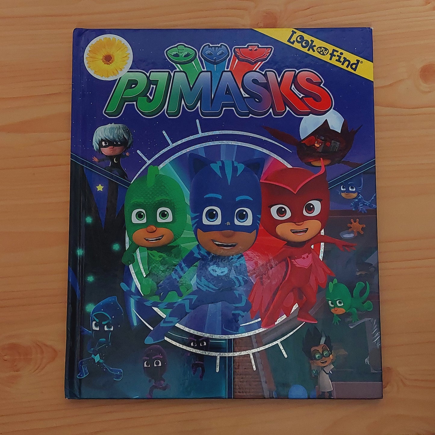 PJ Masks (Look and Find)