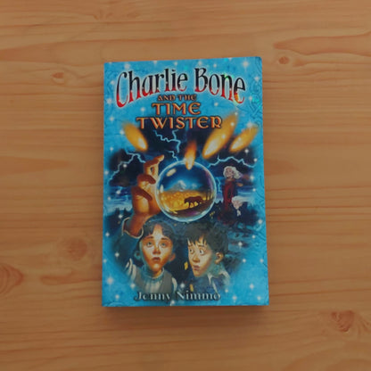 Charlie Bone and the Time Twister (Charlie Bone #2)