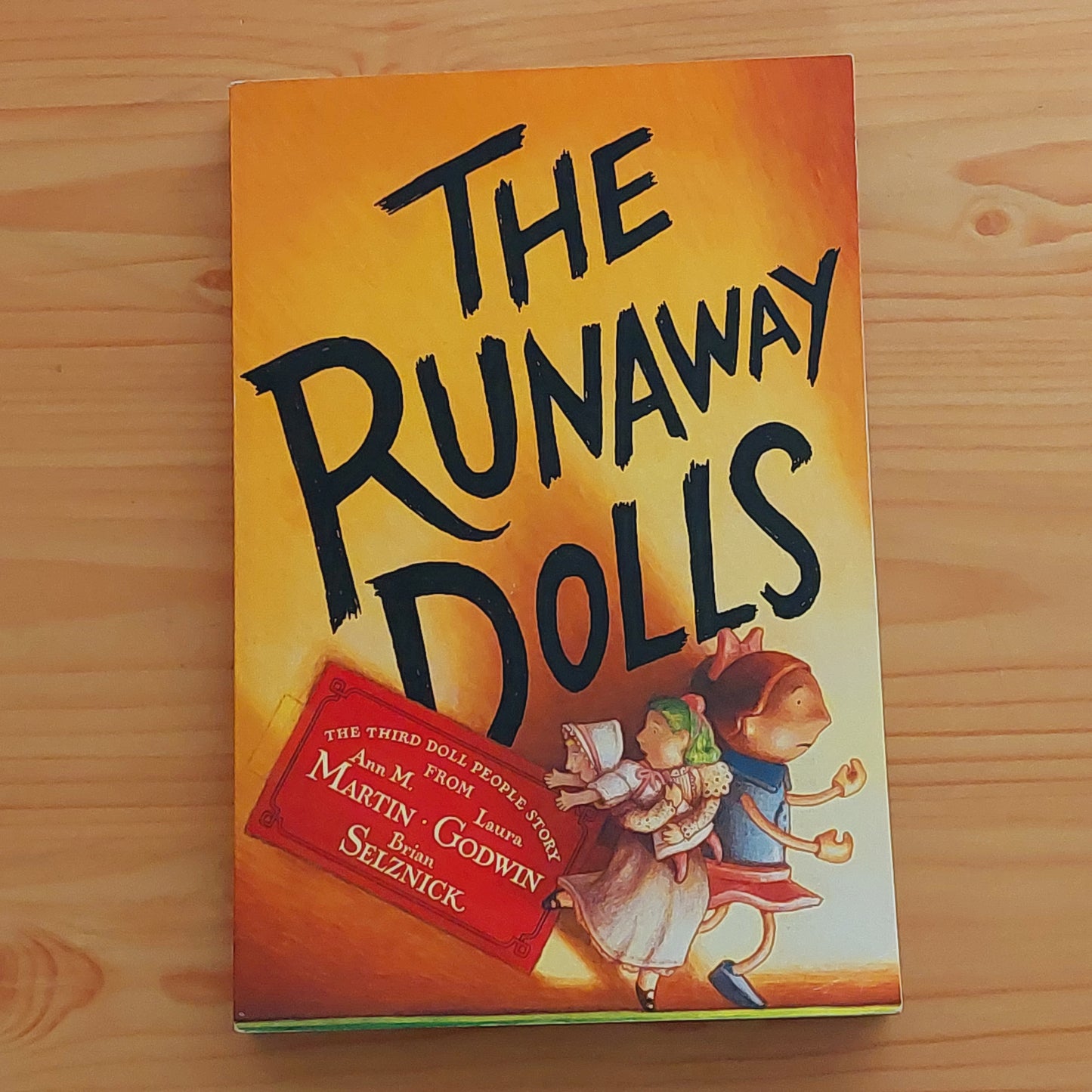 The Runaway Dolls (Doll People Story #3)