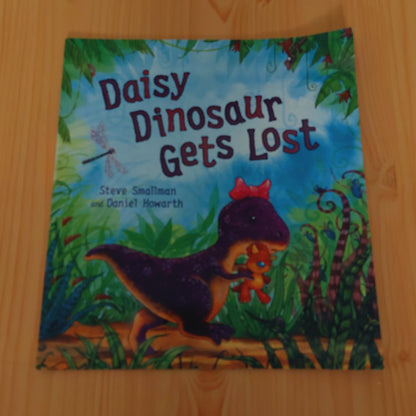 Daisy Dinosaur Gets Lost