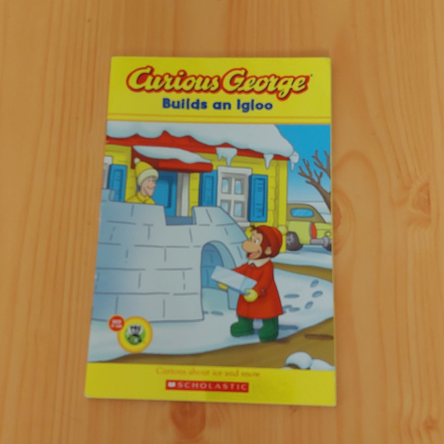 Curious George: Builds an Igloo