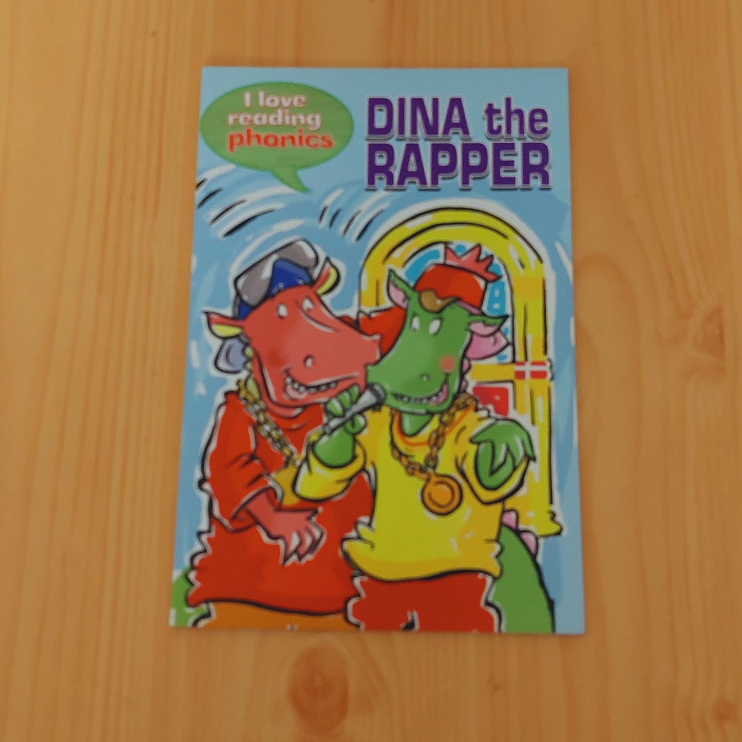 Dina the Rapper (Phonics book)