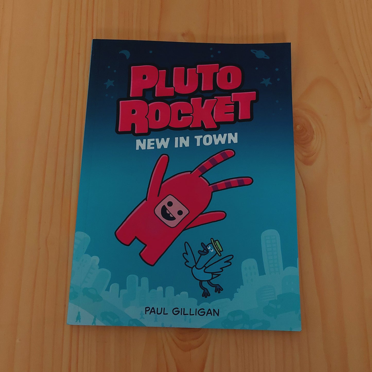 Pluto Rocket: New in Town (Pluto Rocket #1)