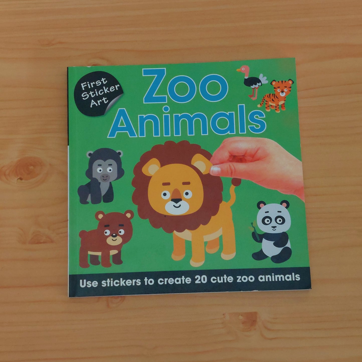 First Sticker Art: Zoo Animals