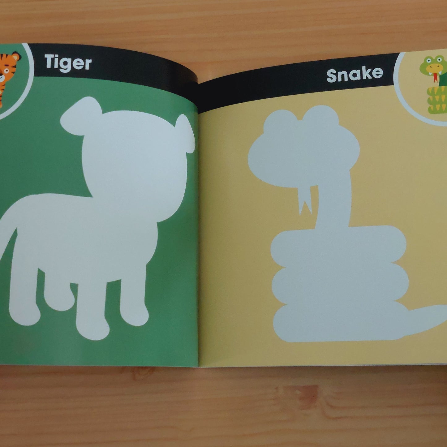 First Sticker Art: Zoo Animals