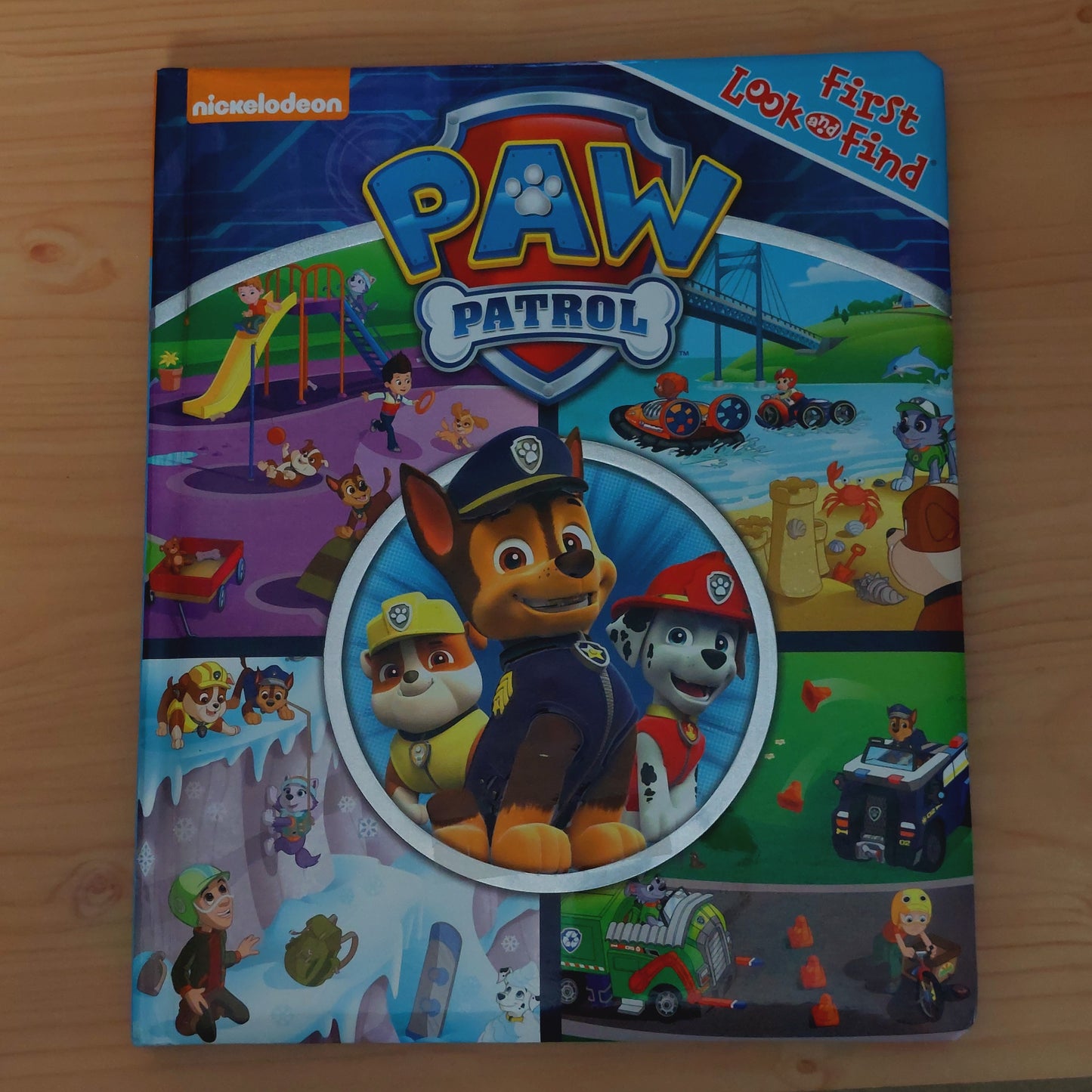 Paw Patrol (First Look and Find)