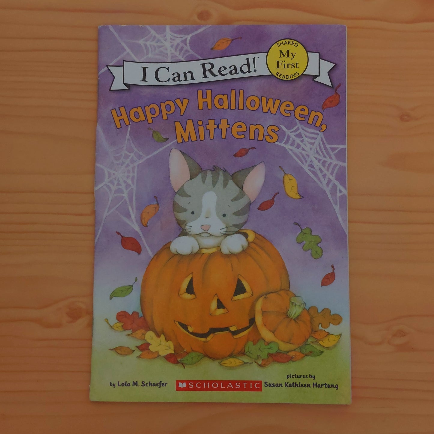 Happy Halloween, Mittens (My First Reader)