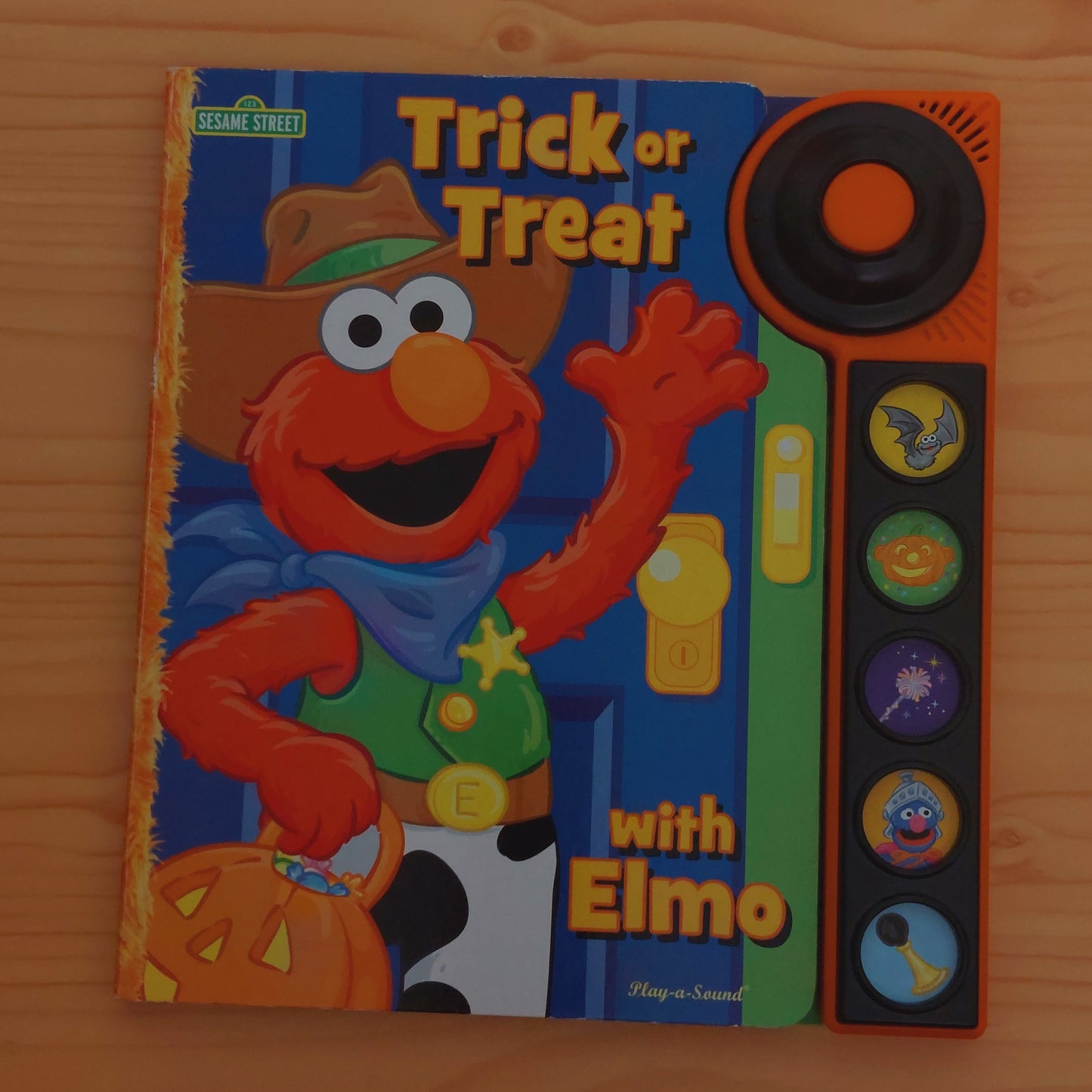 Trick or Treat with Elmo