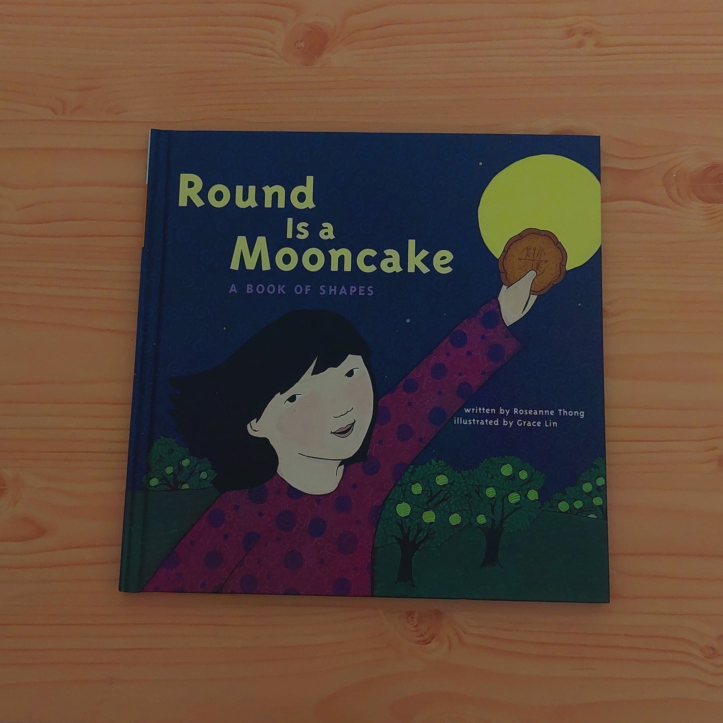 Round Is a Mooncake