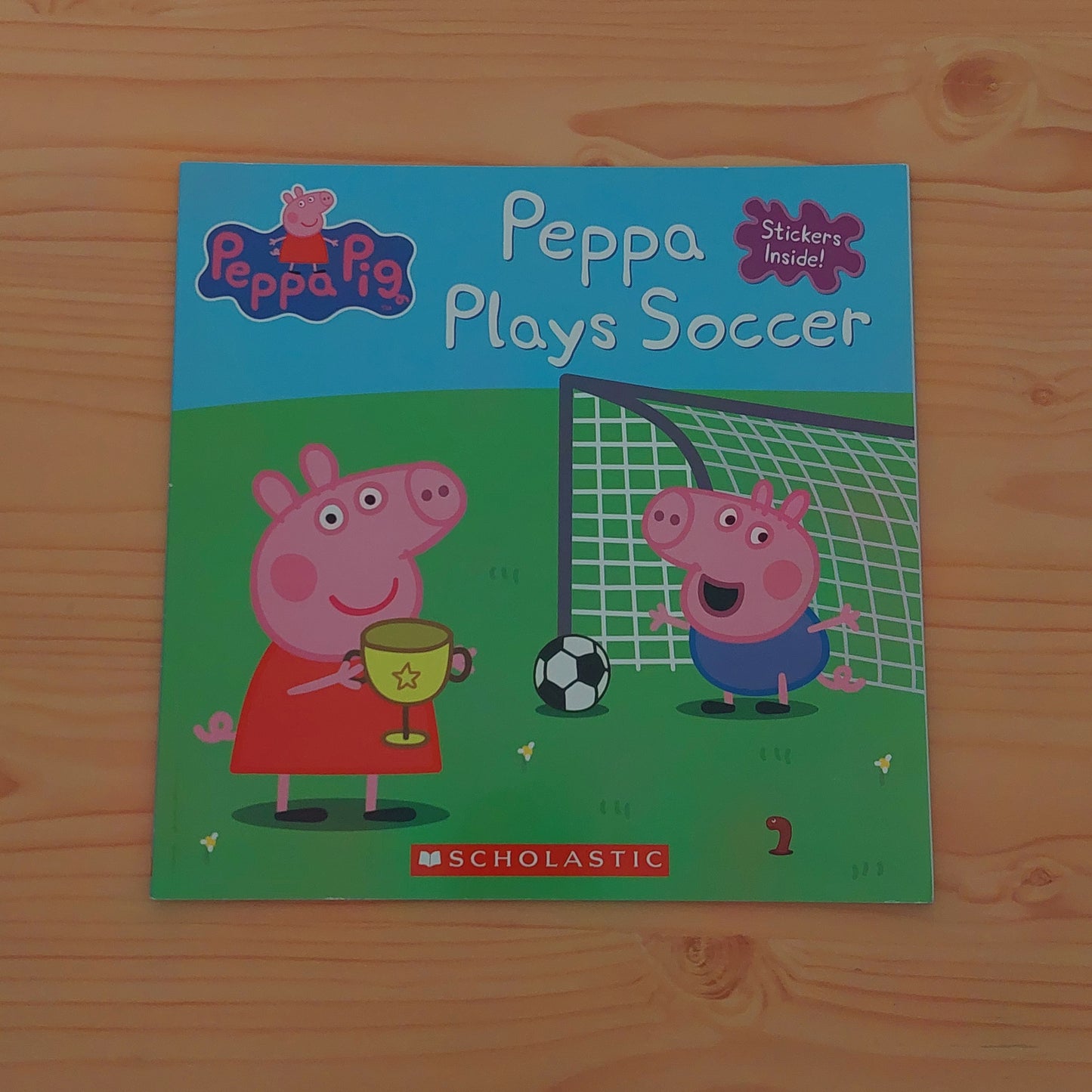 Peppa Pig - Peppa Plays Soccer