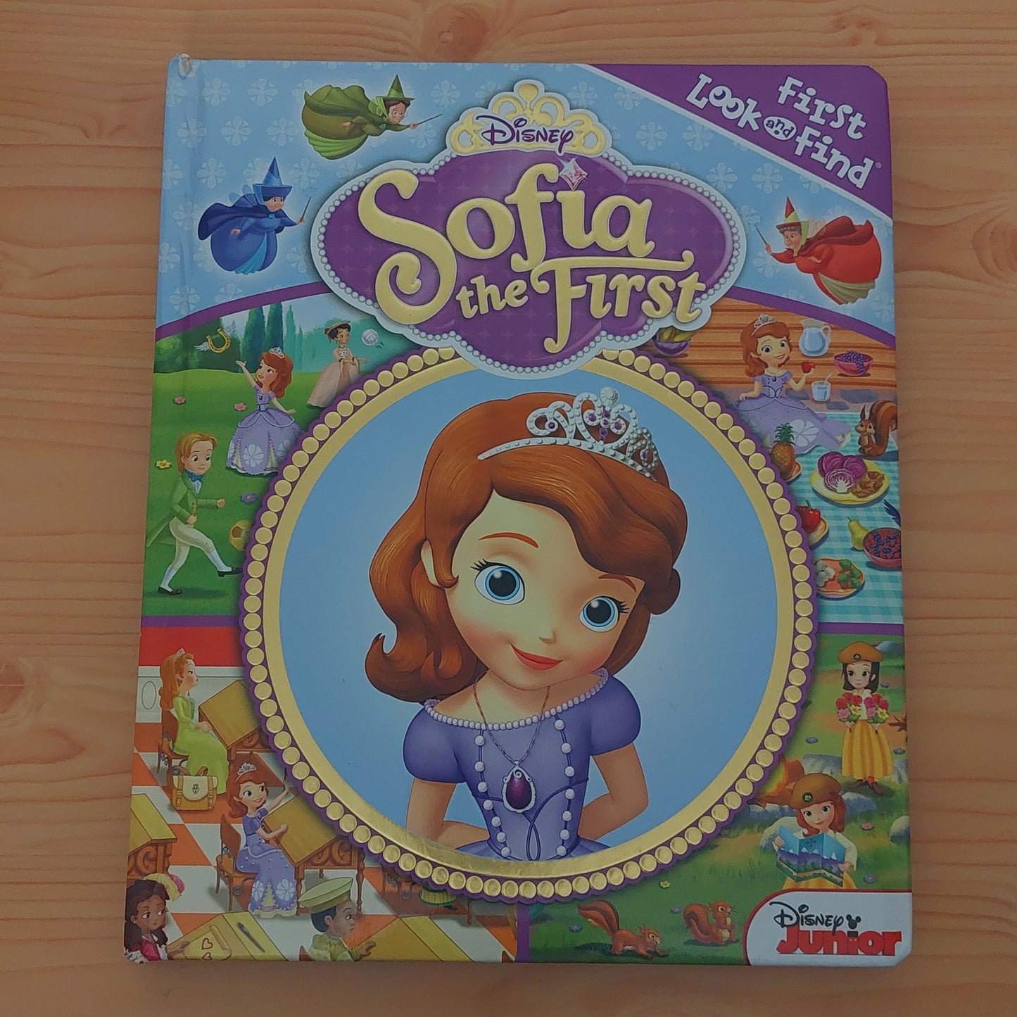 Sofia the First - First Look and Find