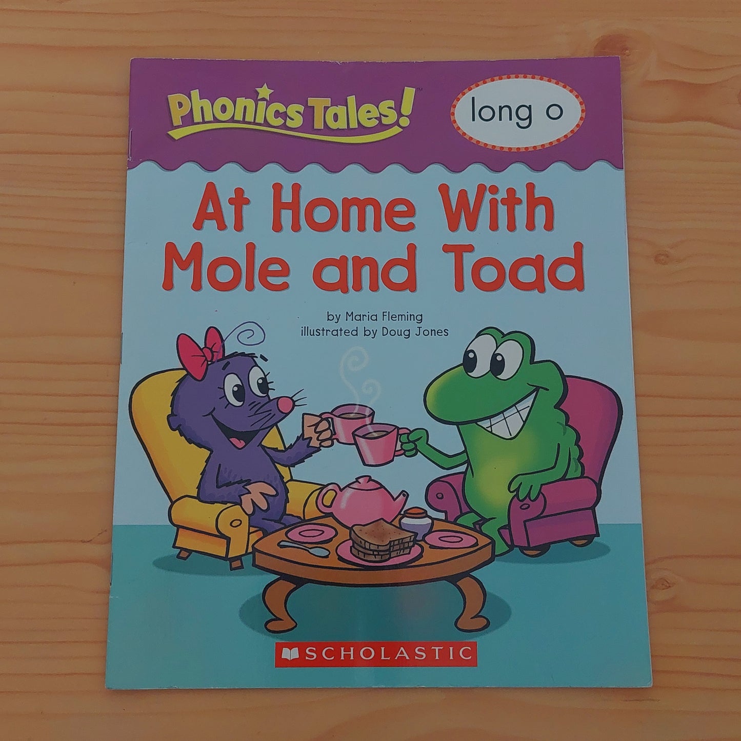 Phonic Tales - Long O: At Home With Mole and Toad