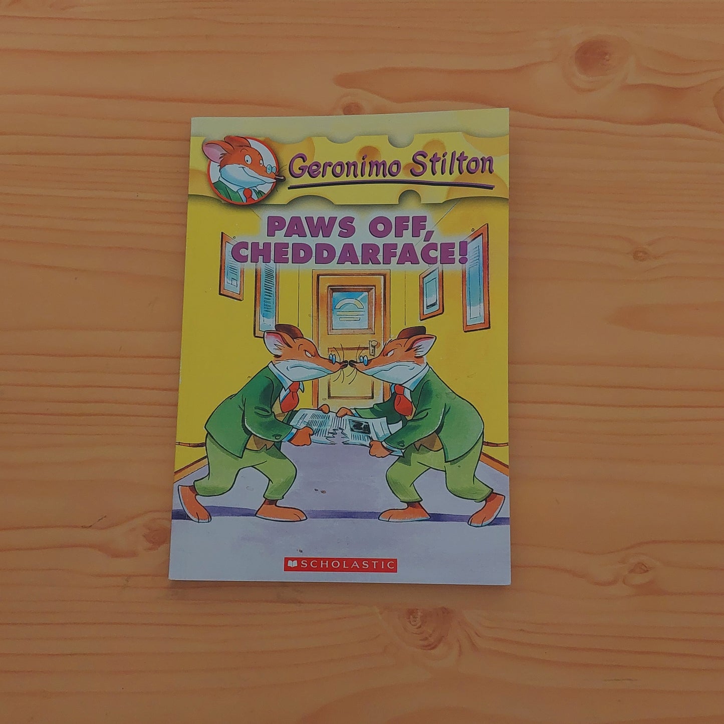 Geronimo Stilton - Paws Off, Cheddarface!