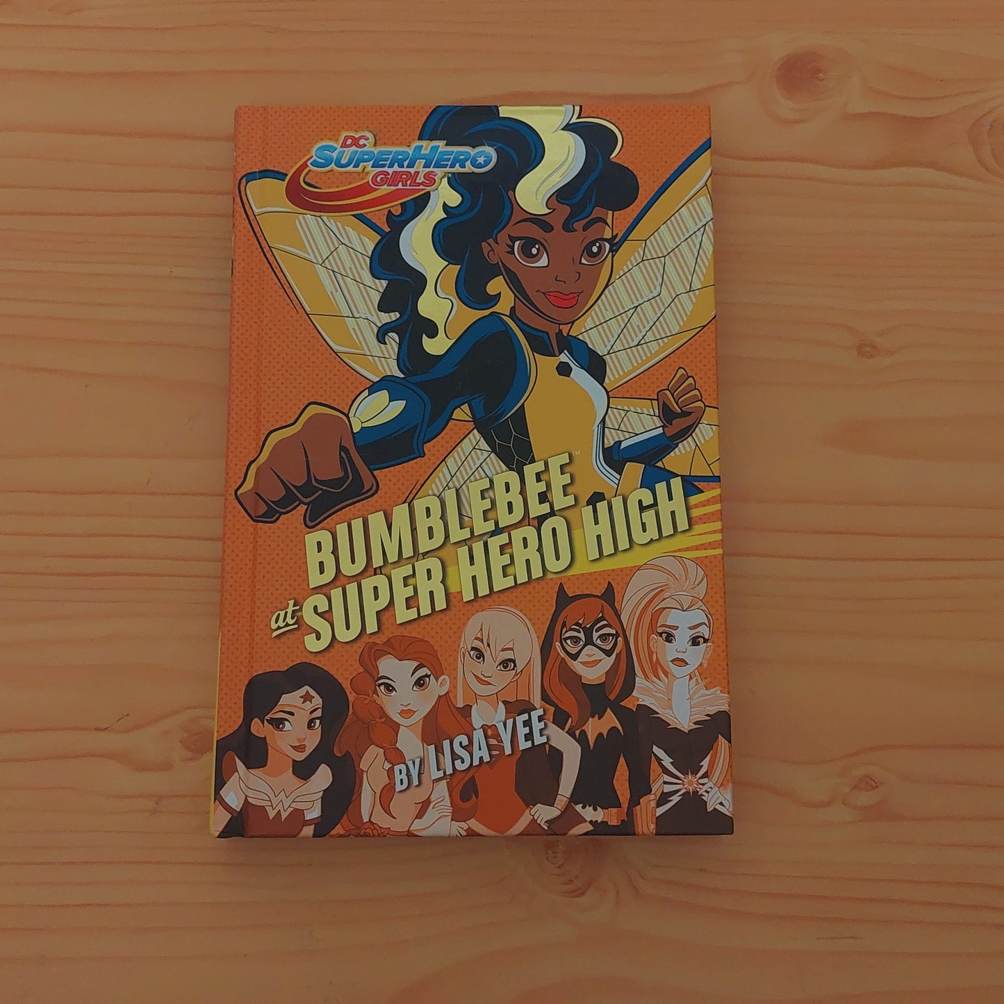 Bumblebee at Super Hero High (Dc Super Hero Girls)