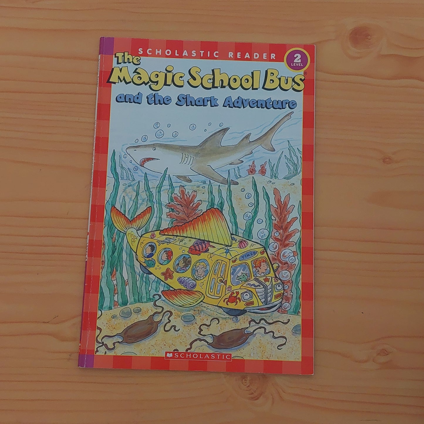 The Magic School Bus and the Shark Adventure (Level 2)