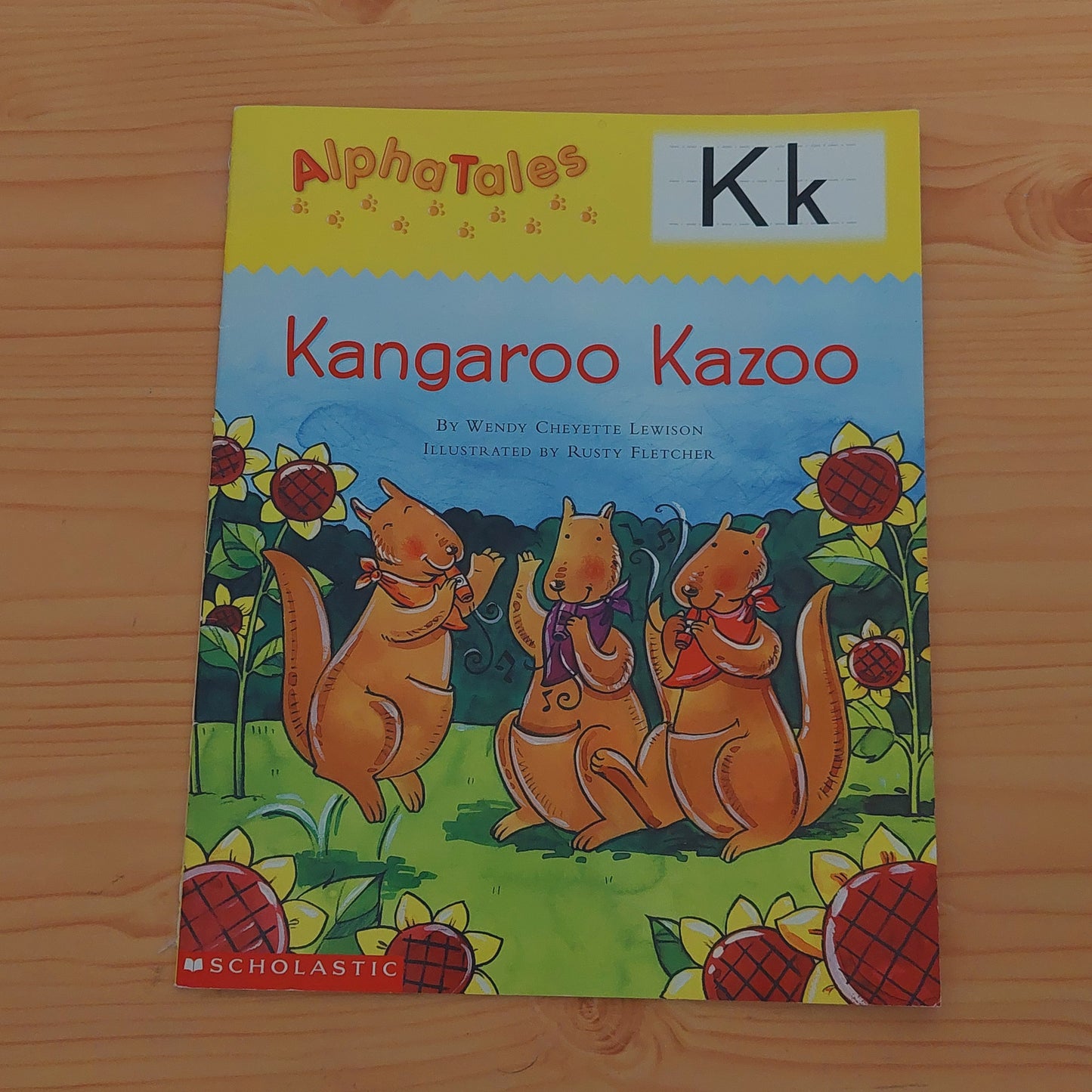 Kangaroo Kazoo: AlphaTales - Kk