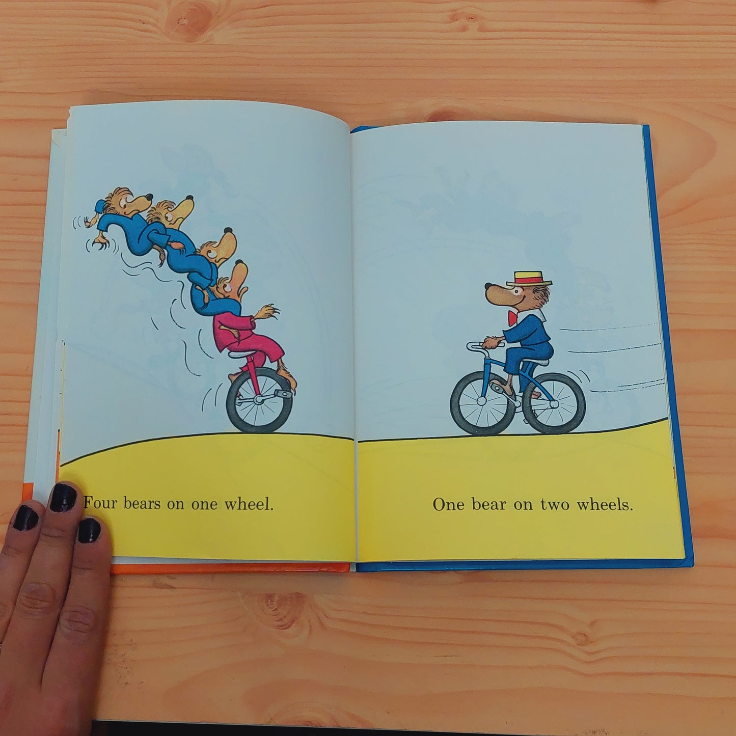 Bears on Wheels (Berenstain Bears)