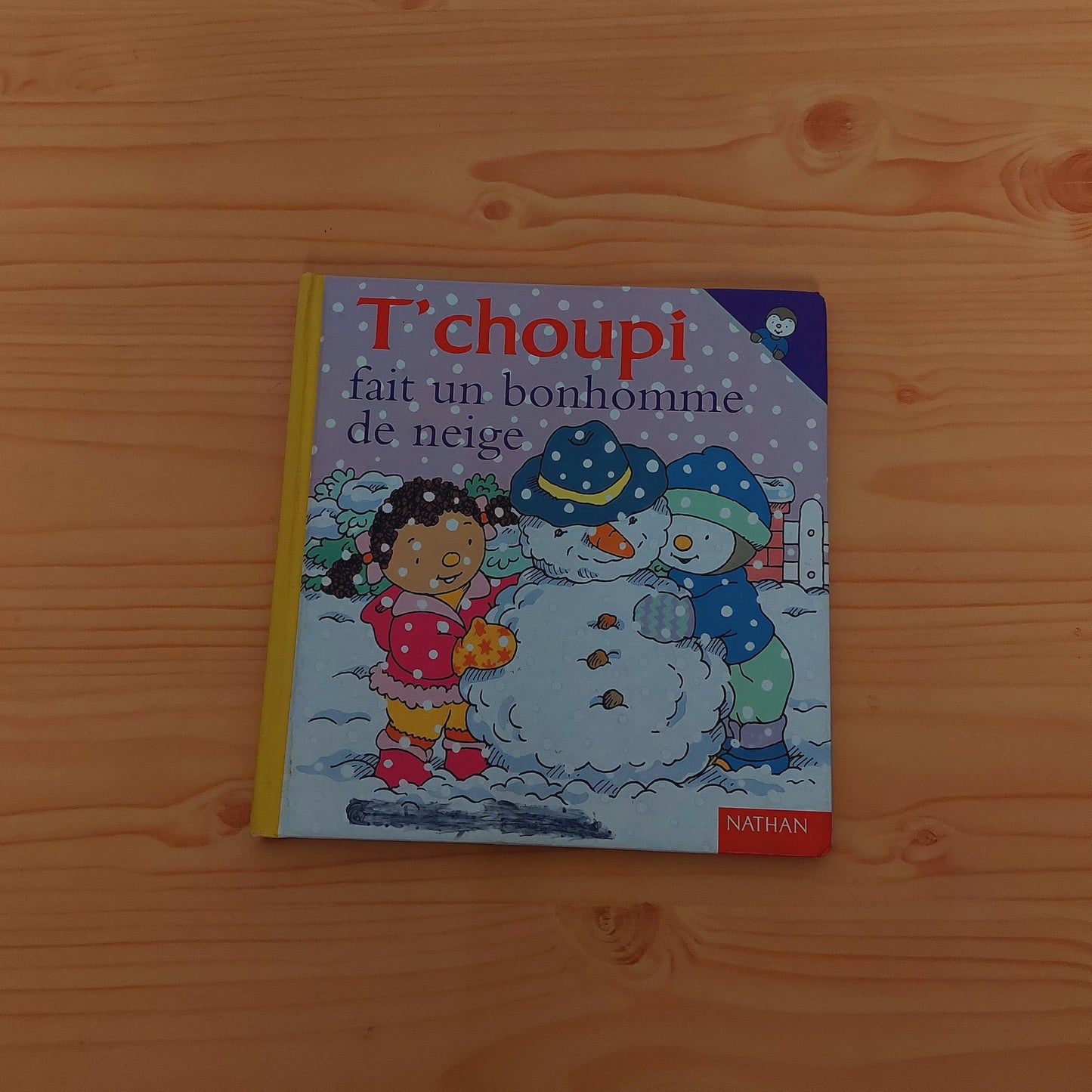 T Choupi Fait un Bonhomme Neige