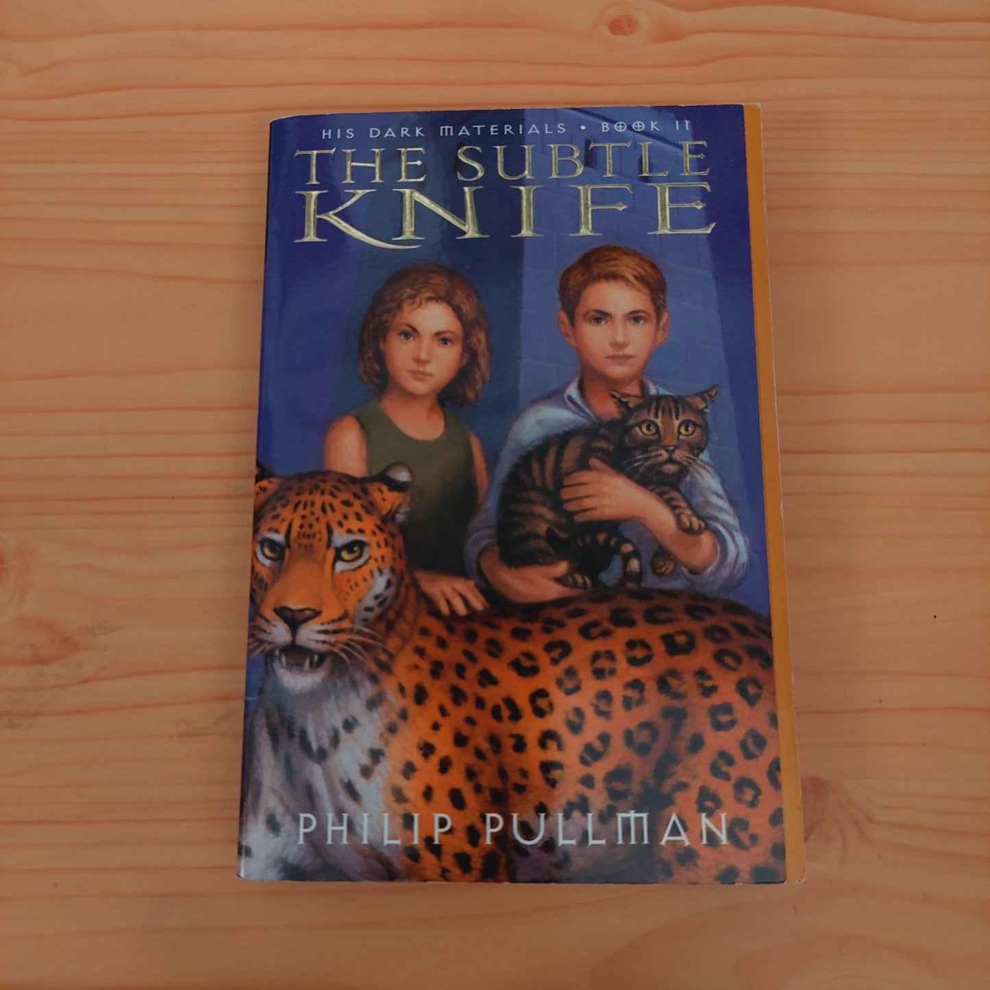 The Subtle Knife - His Dark Materials: Book 2