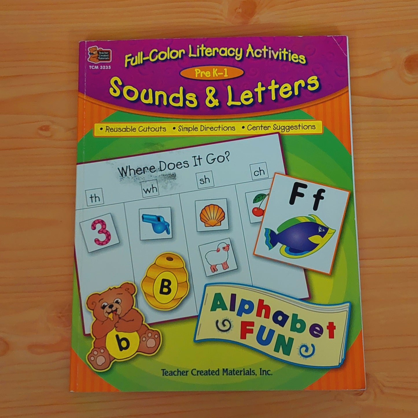 Full-Colour Literacy Activities - Sounds and Letters (Pre-K to Grade 1)